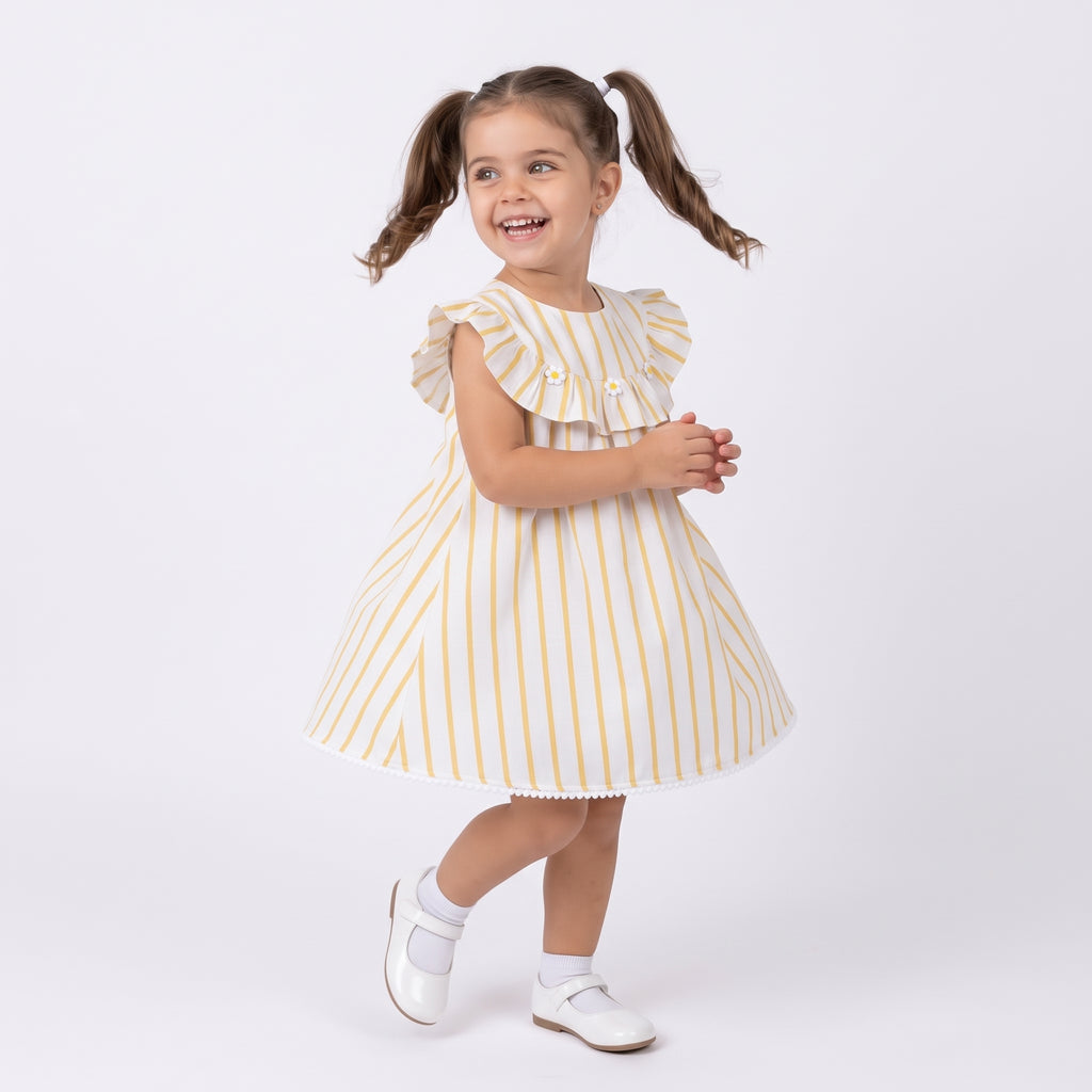 Vestido Riscas Amarelas com Margaridas e Pompons na Barra Keko