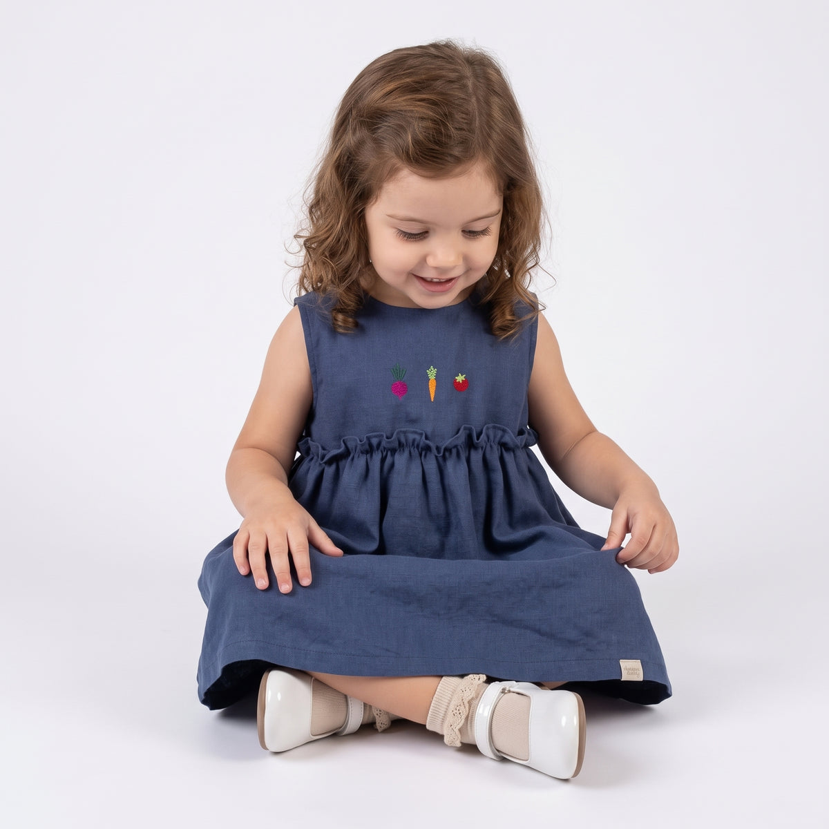Vestido Azul em Linho com Legumes Bordados Keko